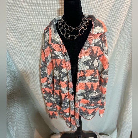 Geometric Patterned Cardigan - Picture 1 of 6